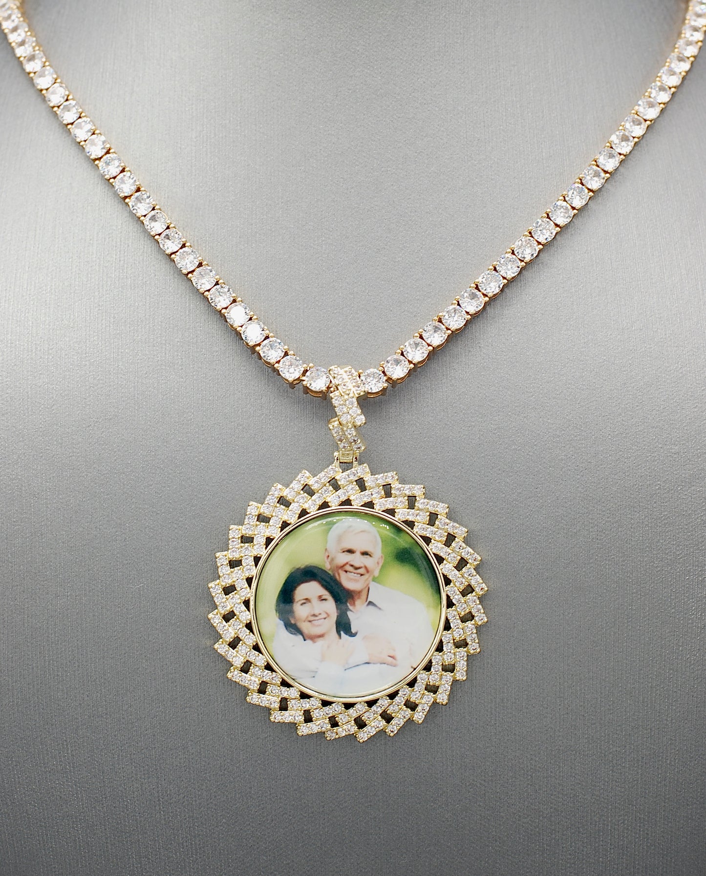 14k Gold or White Gold plated Round Zig bezel Custom 3D Photo Picture Charm Pendant 1.8 inch (46mm)