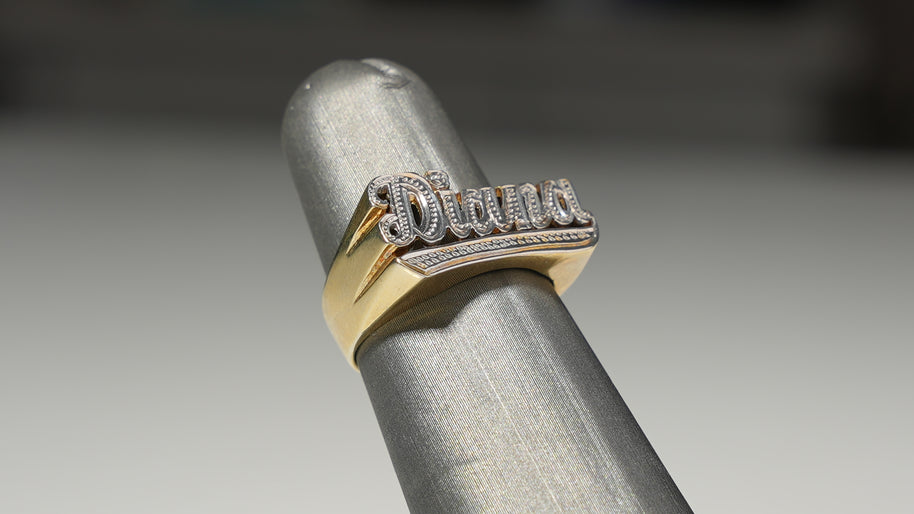 Gold Old School Name Ring with Diamond Cuts