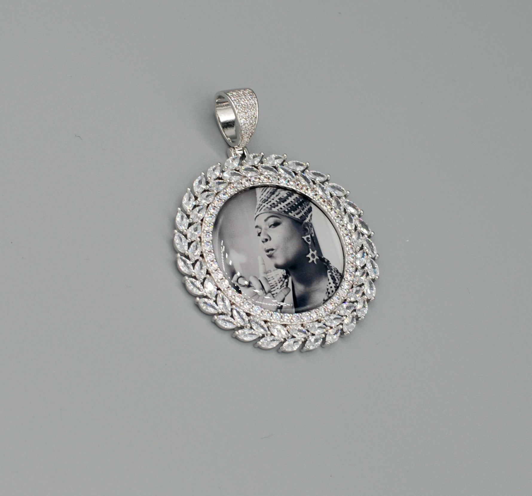 14k Gold or White Gold plated Round Wreath Custom 3D Photo Picture Charm Pendant 1.9 inch (47mm)