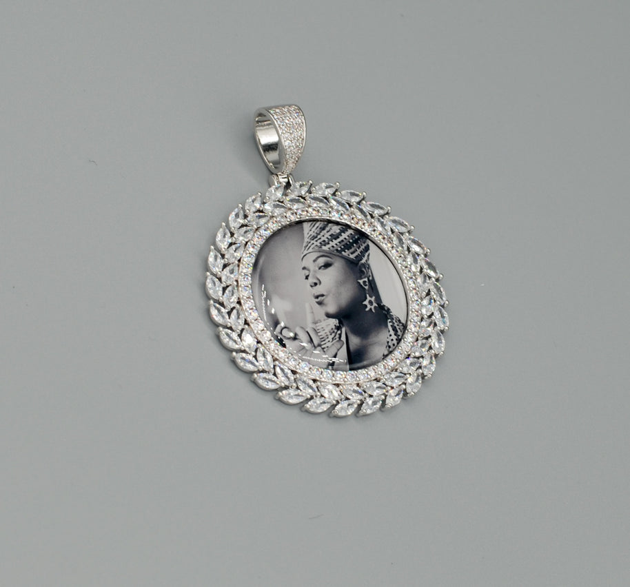 14k Gold or White Gold plated Round Wreath Custom 3D Photo Picture Charm Pendant 1.9 inch (47mm)