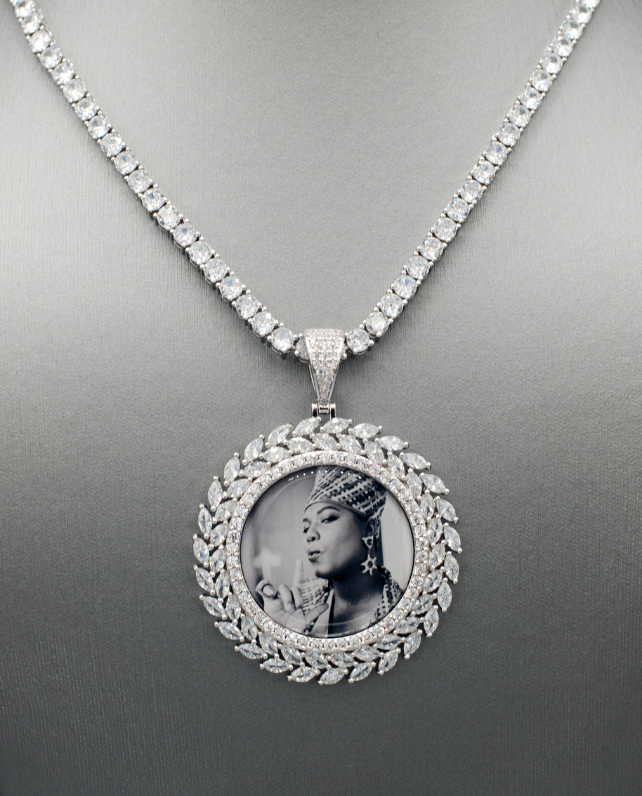 14k Gold or White Gold plated Round Wreath Custom 3D Photo Picture Charm Pendant 1.9 inch (47mm)